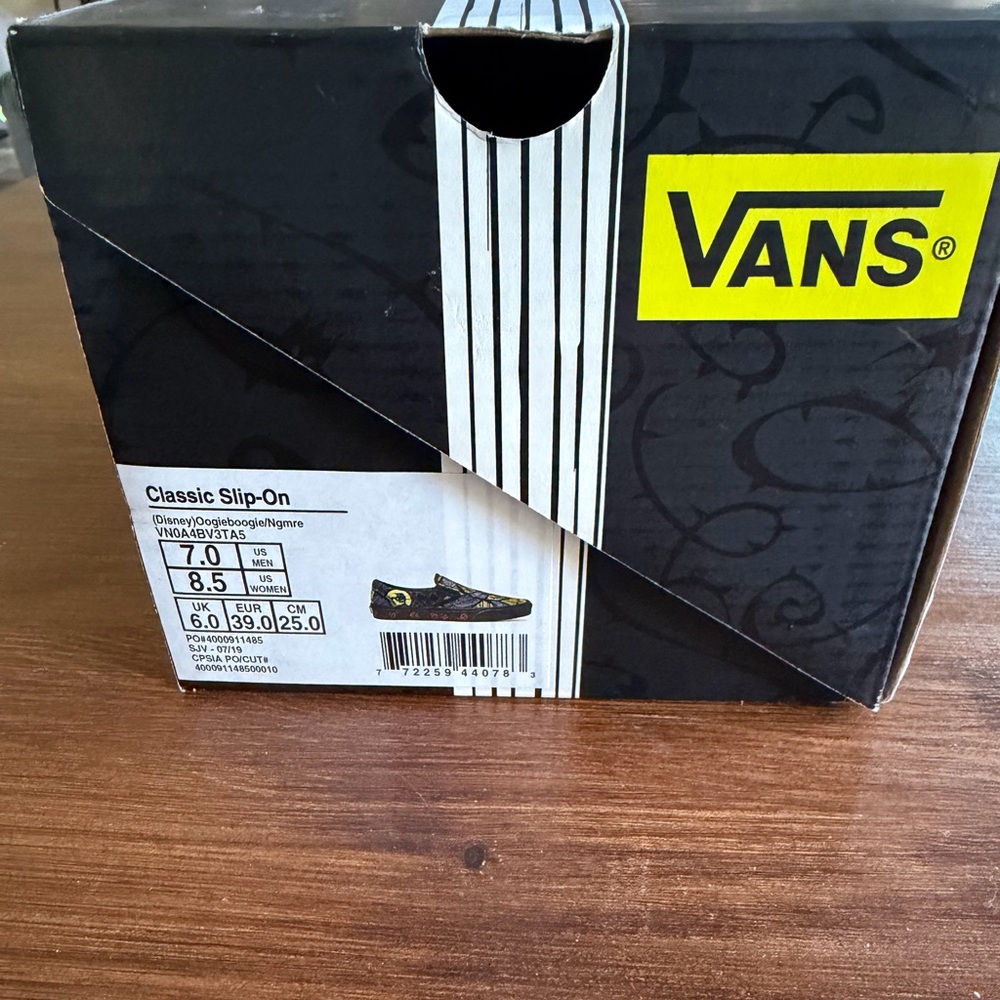 Vans x The Nightmare Before Christmas Slip On - Picture 8 of 8